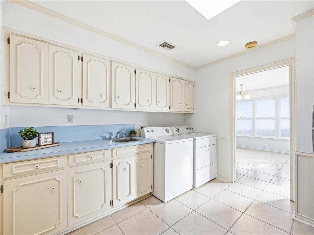 3514 Shady Valley Drive, Pantego, TX 76013