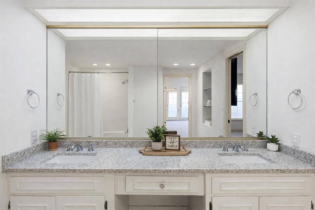 3514 Shady Valley Drive, Pantego, TX 76013