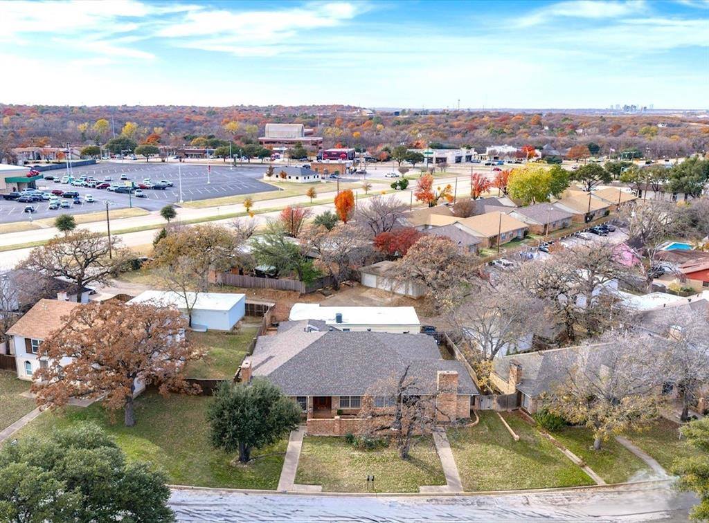 3514 Shady Valley Drive, Pantego, TX 76013