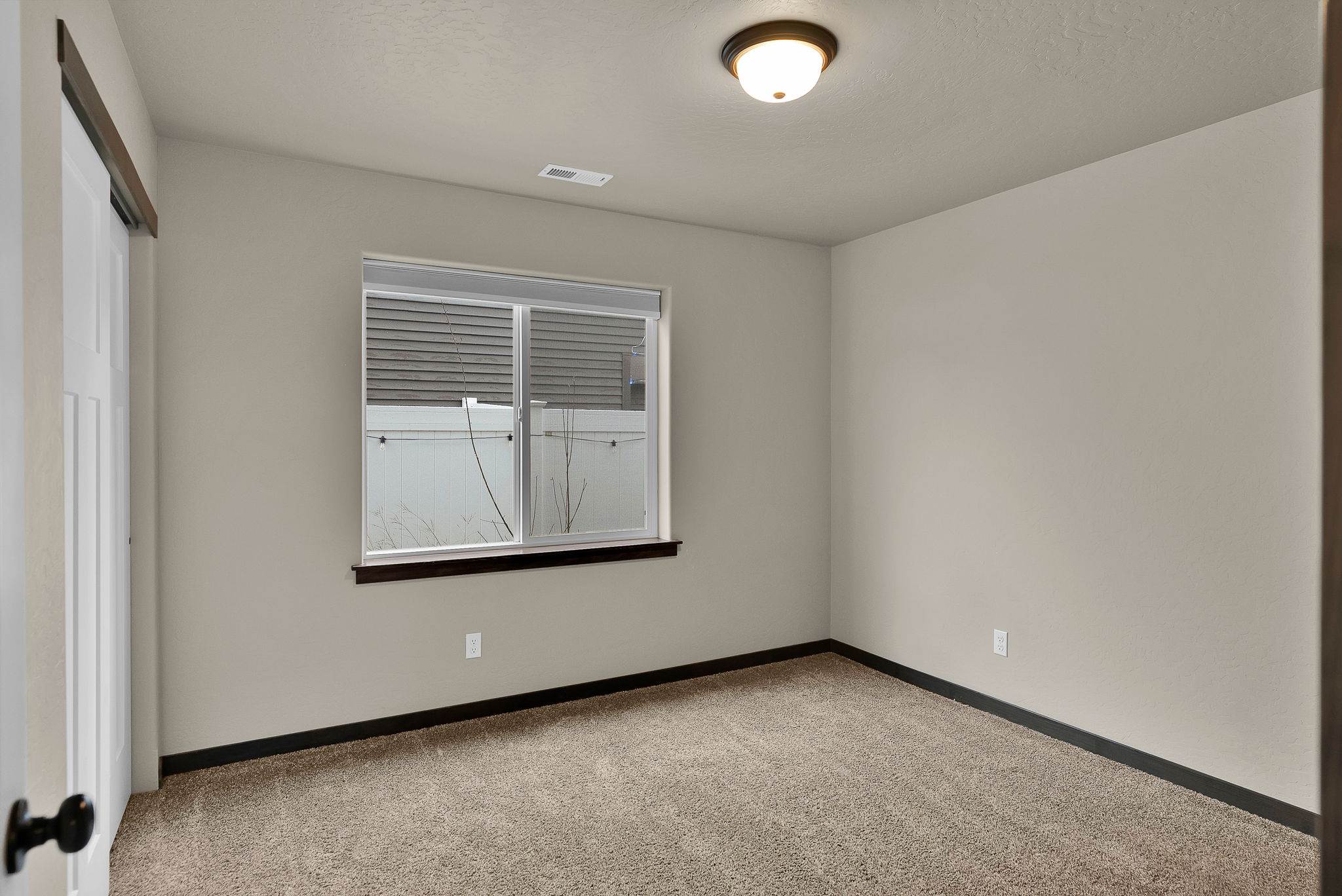 31782 N 8th Ave, Spirit Lake, ID 83869