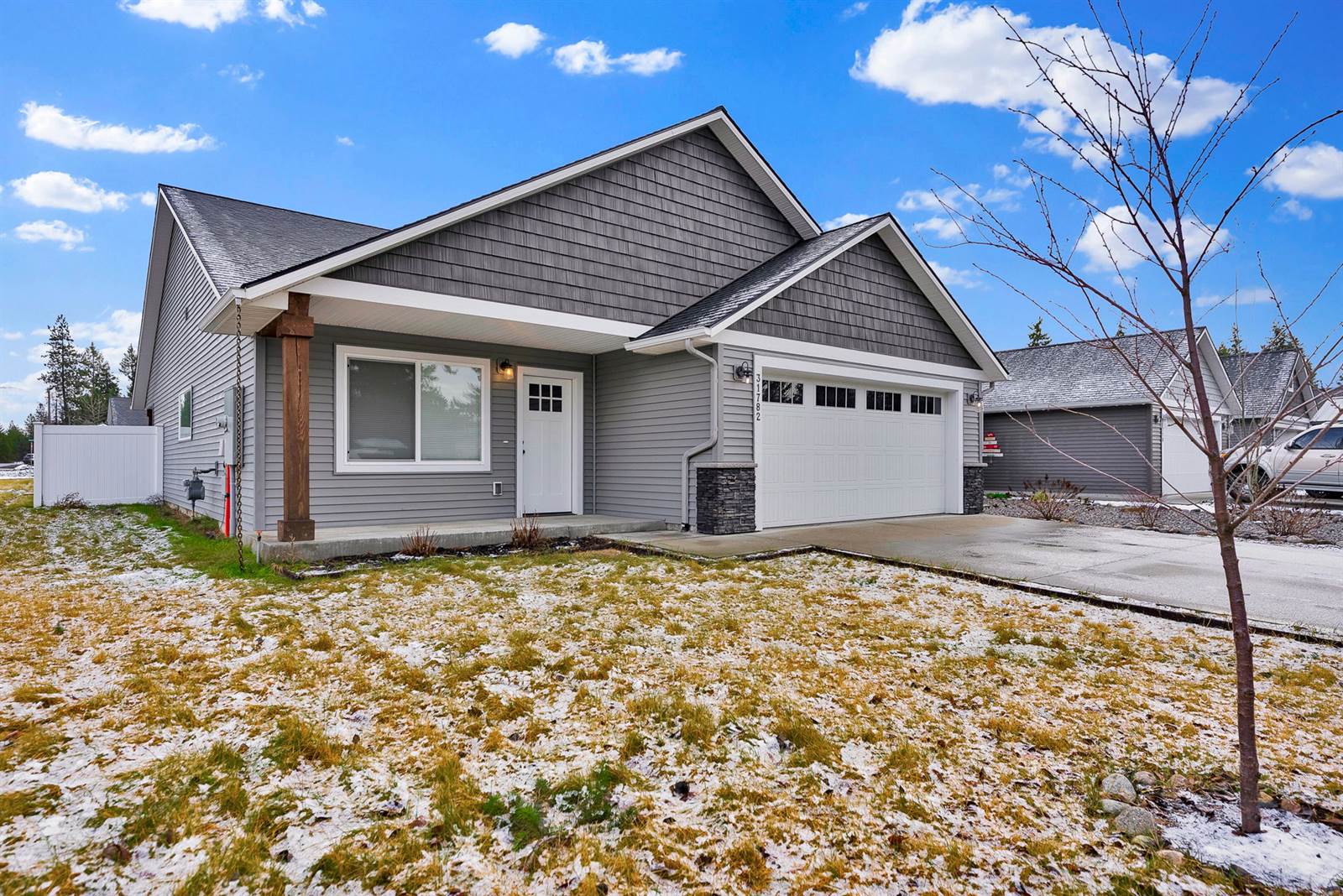 31782 N 8th Ave, Spirit Lake, ID 83869