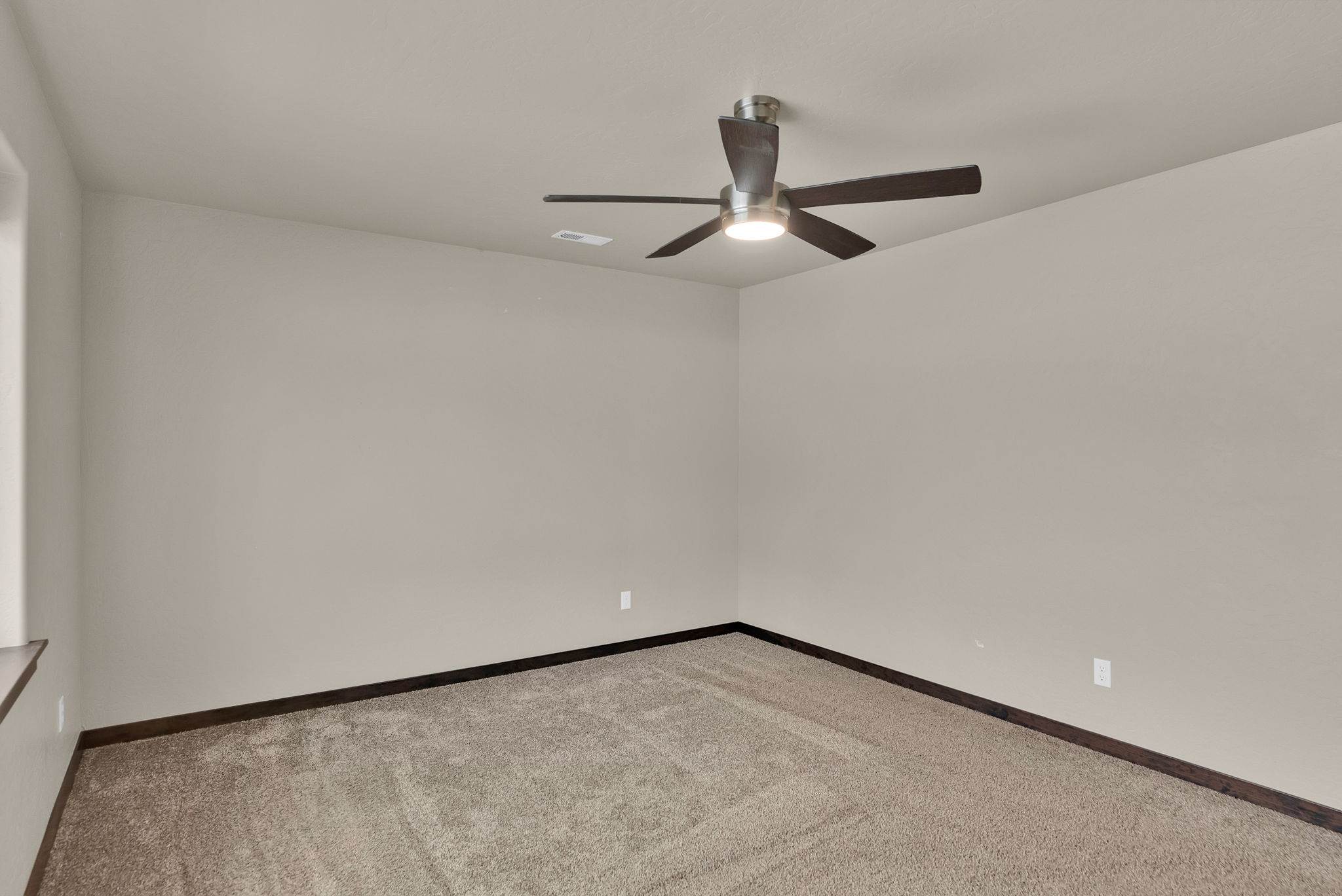 31782 N 8th Ave, Spirit Lake, ID 83869