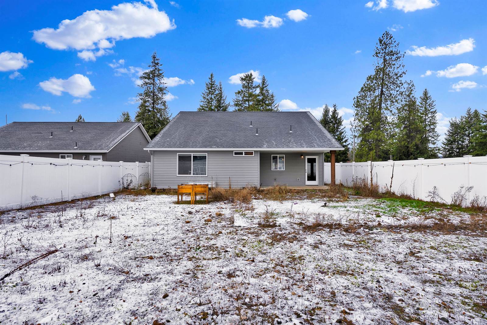 31782 N 8th Ave, Spirit Lake, ID 83869