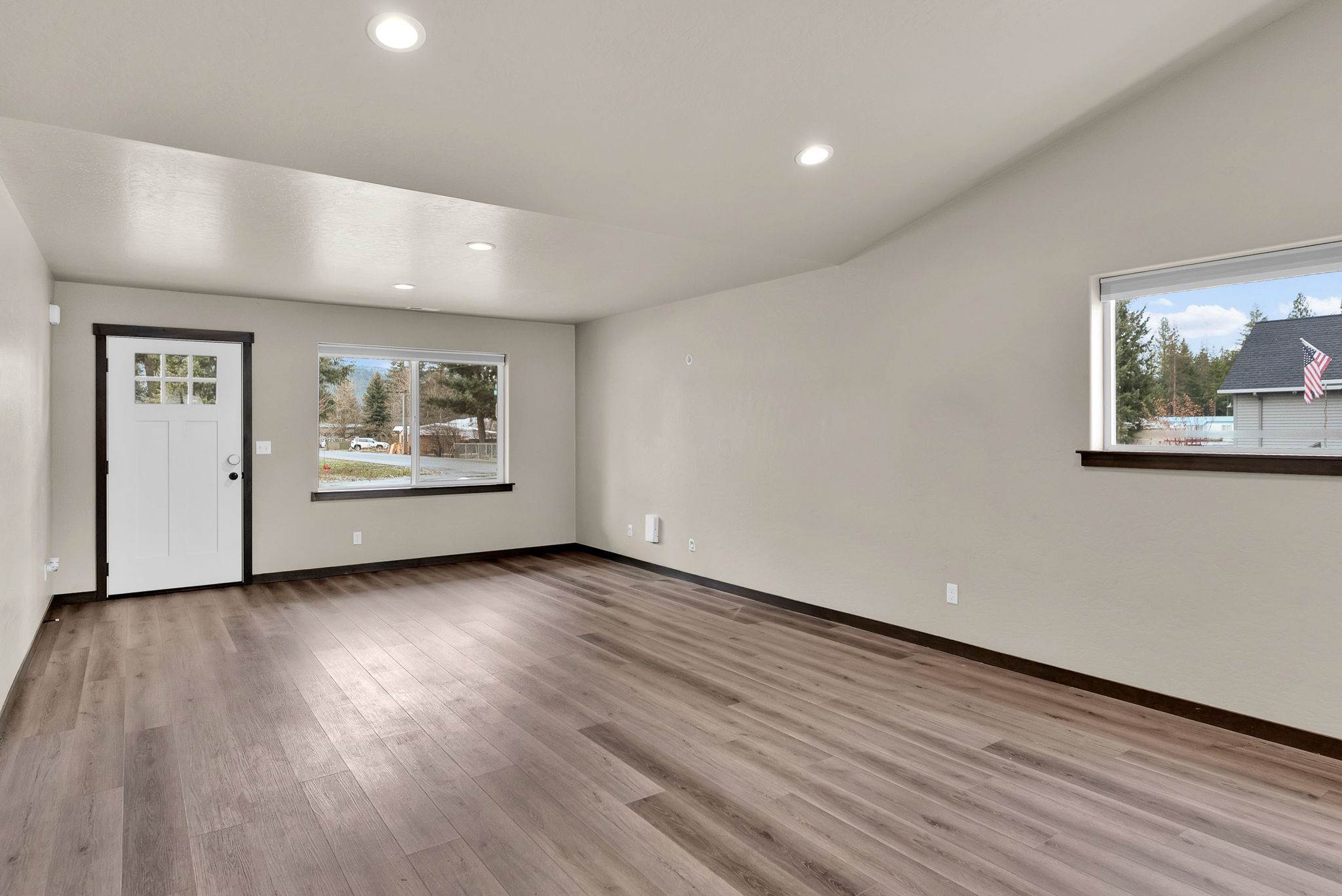 31782 N 8th Ave, Spirit Lake, ID 83869