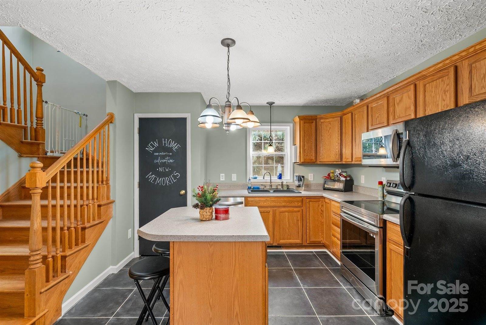 842 Grouse Road, Clyde, NC 28721