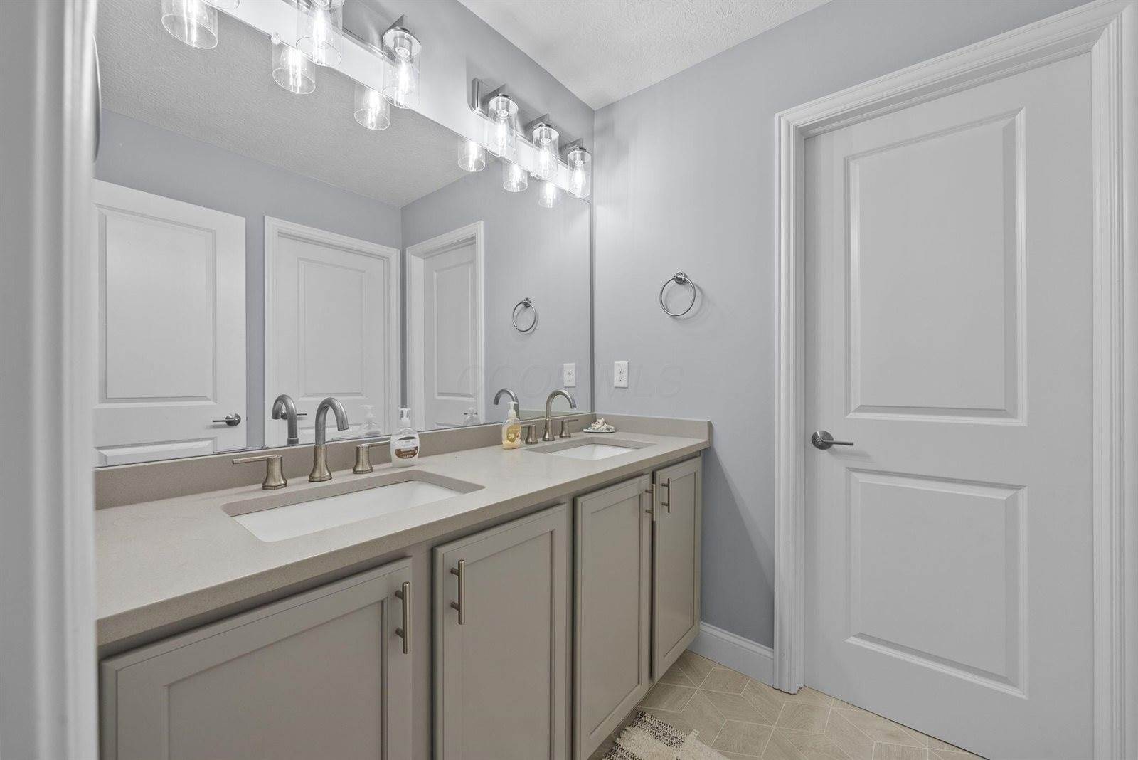 5232 Estuary Lane, #13A, Dublin, OH 43016