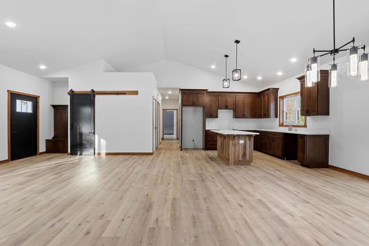 1586 Old Highway 51, Kronenwetter, WI 54455