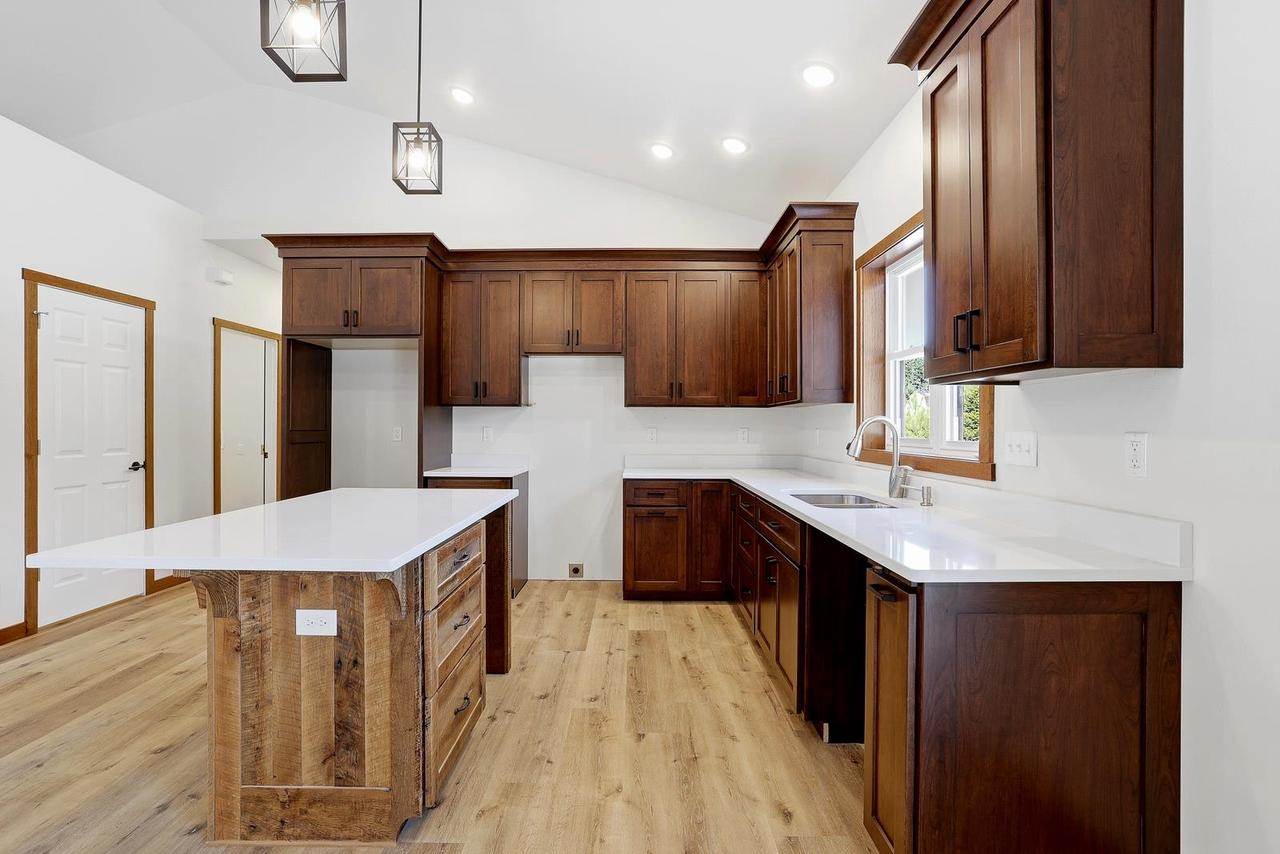 1586 Old Highway 51, Kronenwetter, WI 54455