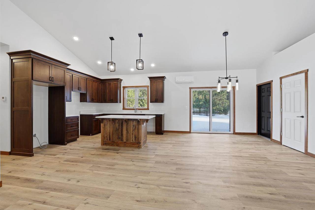 1586 Old Highway 51, Kronenwetter, WI 54455