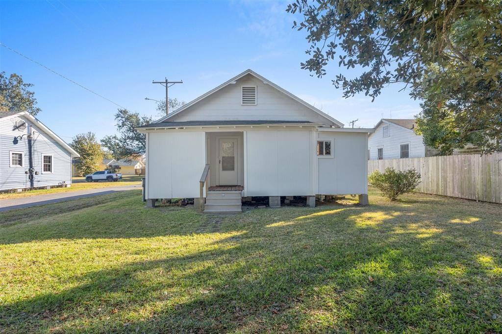 1734 Moss St Street, Lake Charles, LA 70601