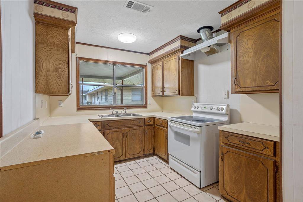 1120 Sage Drive, Lake Charles, LA 70607