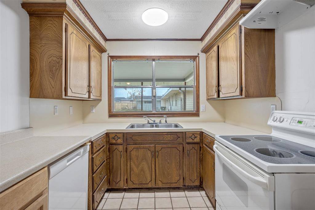 1120 Sage Drive, Lake Charles, LA 70607