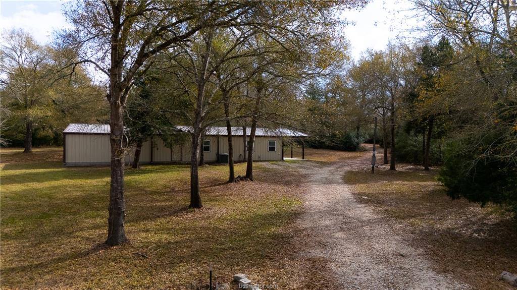 11428 Debbie Lane, Iola, TX 77861