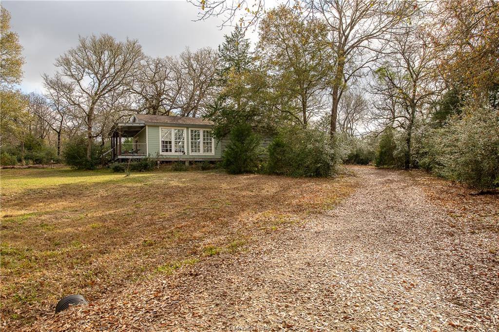 11428 Debbie Lane, Iola, TX 77861