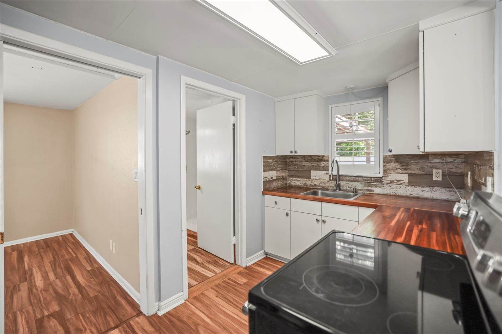 1011 Park Drive, Dunedin, FL 34698