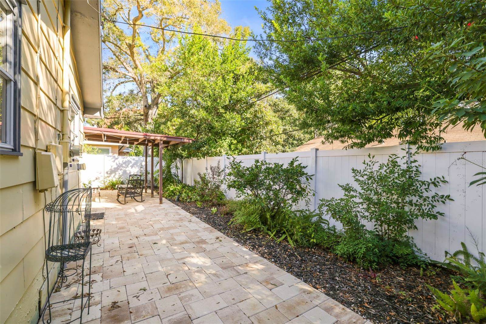 1011 Park Drive, Dunedin, FL 34698