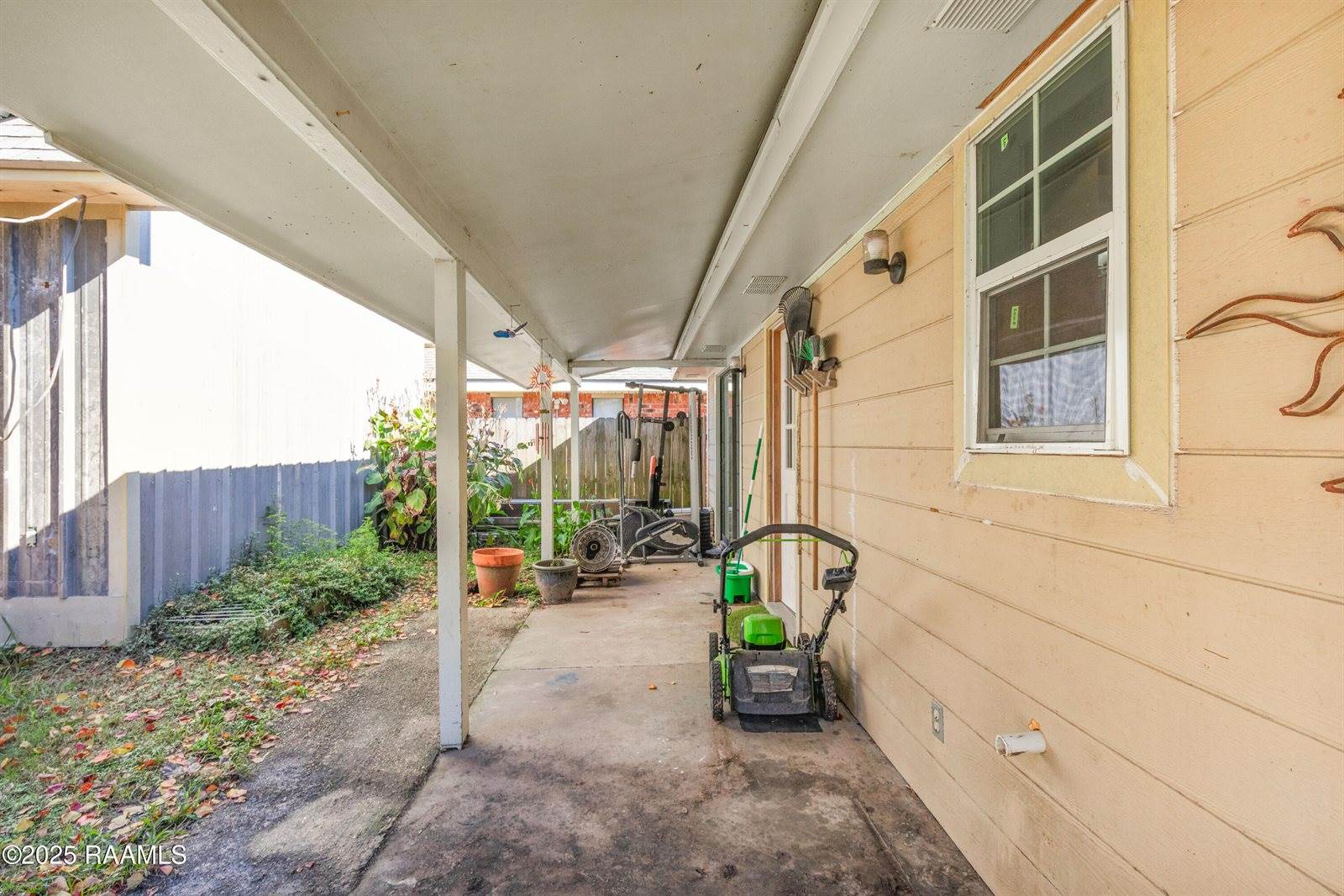 113 Hummingbird Lane, Lafayette, LA 70506