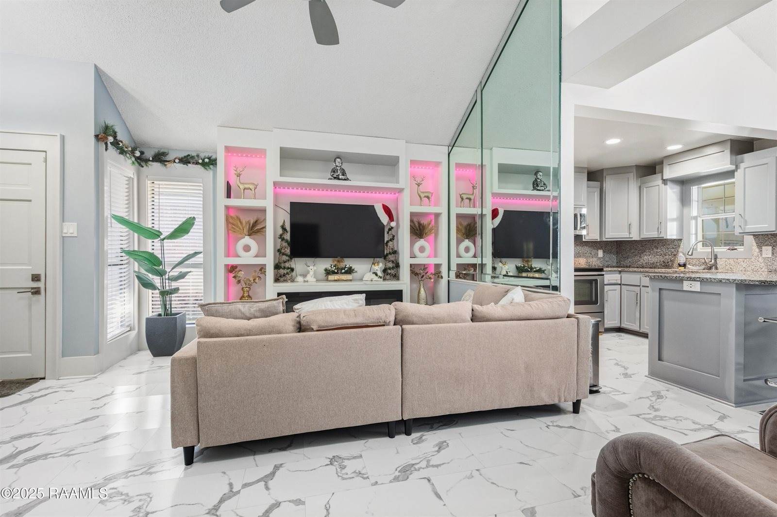 113 Hummingbird Lane, Lafayette, LA 70506