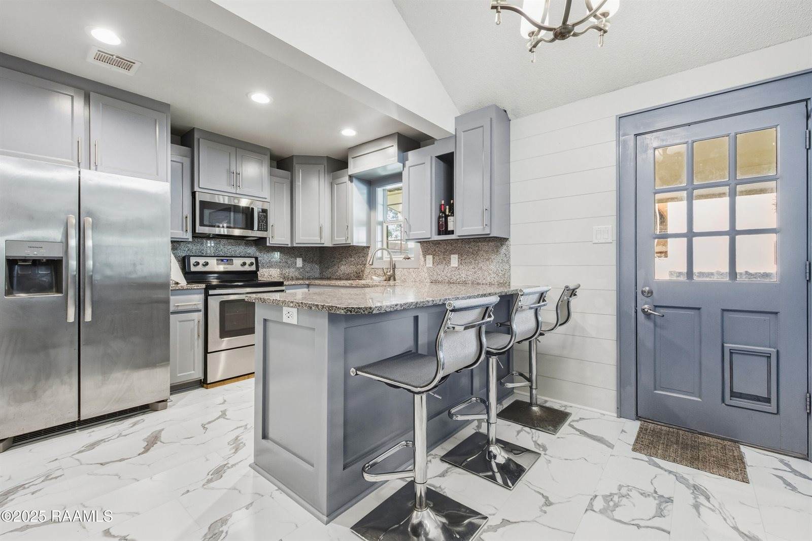 113 Hummingbird Lane, Lafayette, LA 70506