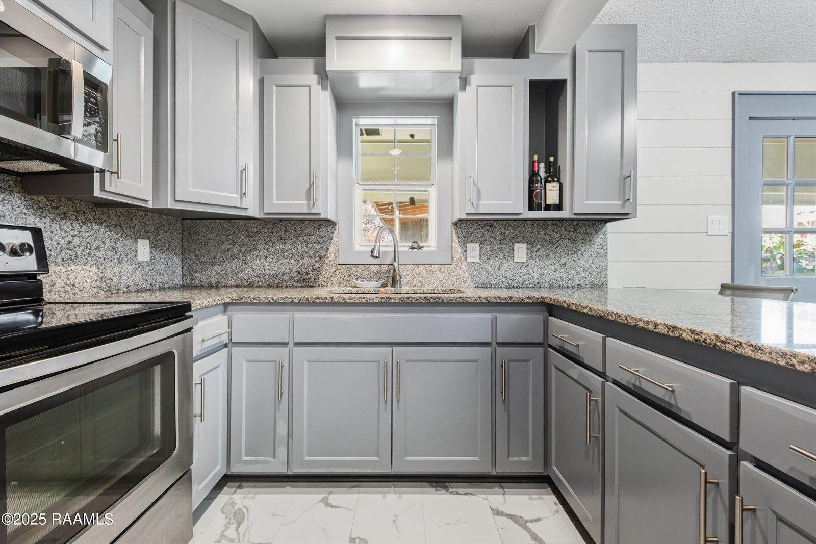 113 Hummingbird Lane, Lafayette, LA 70506