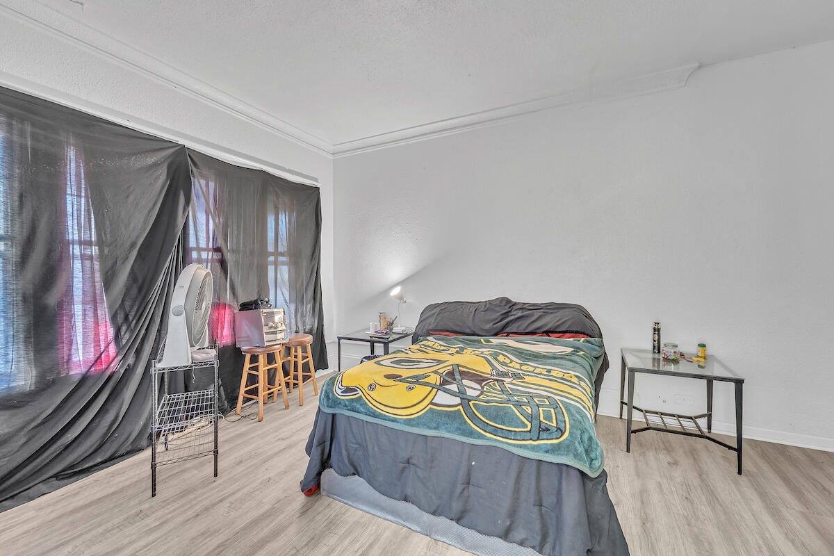 1330 West Scott St, Milwaukee, WI 53204