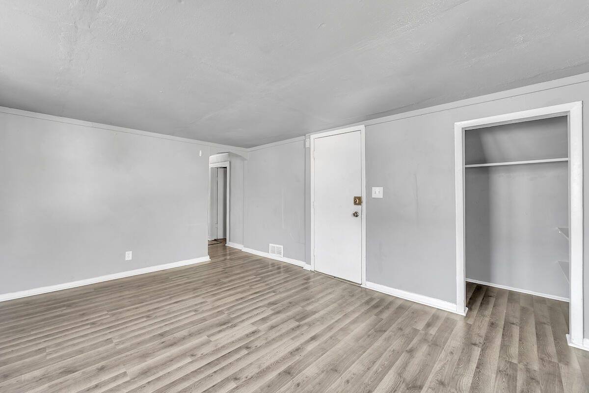 1330 West Scott St, Milwaukee, WI 53204