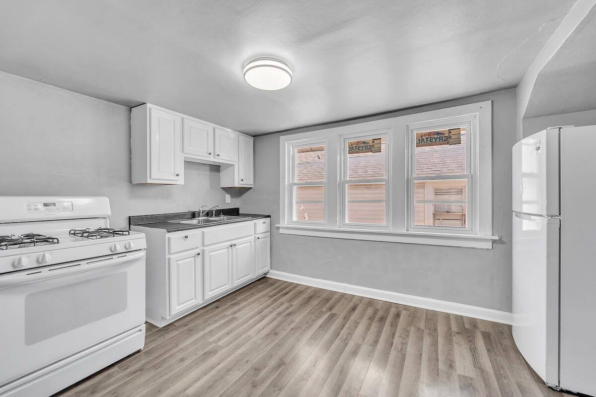 1330 West Scott St, Milwaukee, WI 53204