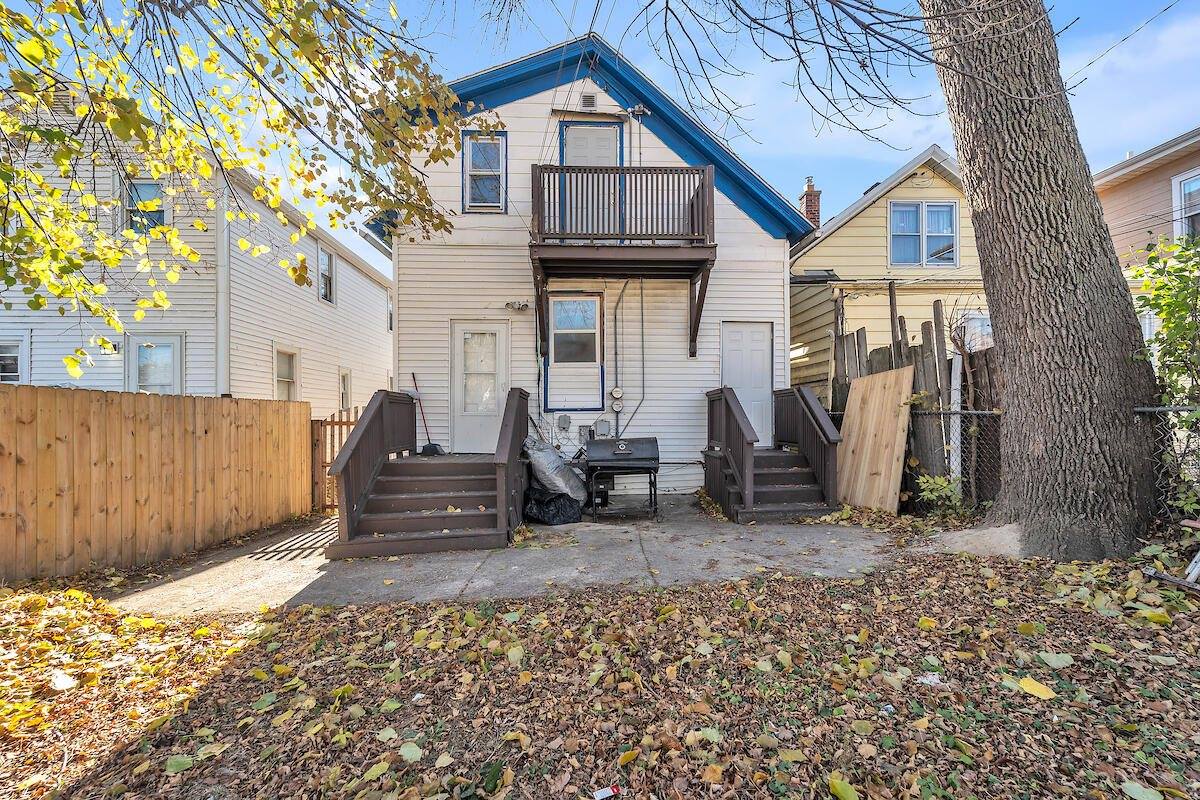 1330 West Scott St, Milwaukee, WI 53204