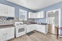 1330 West Scott St, Milwaukee, WI 53204