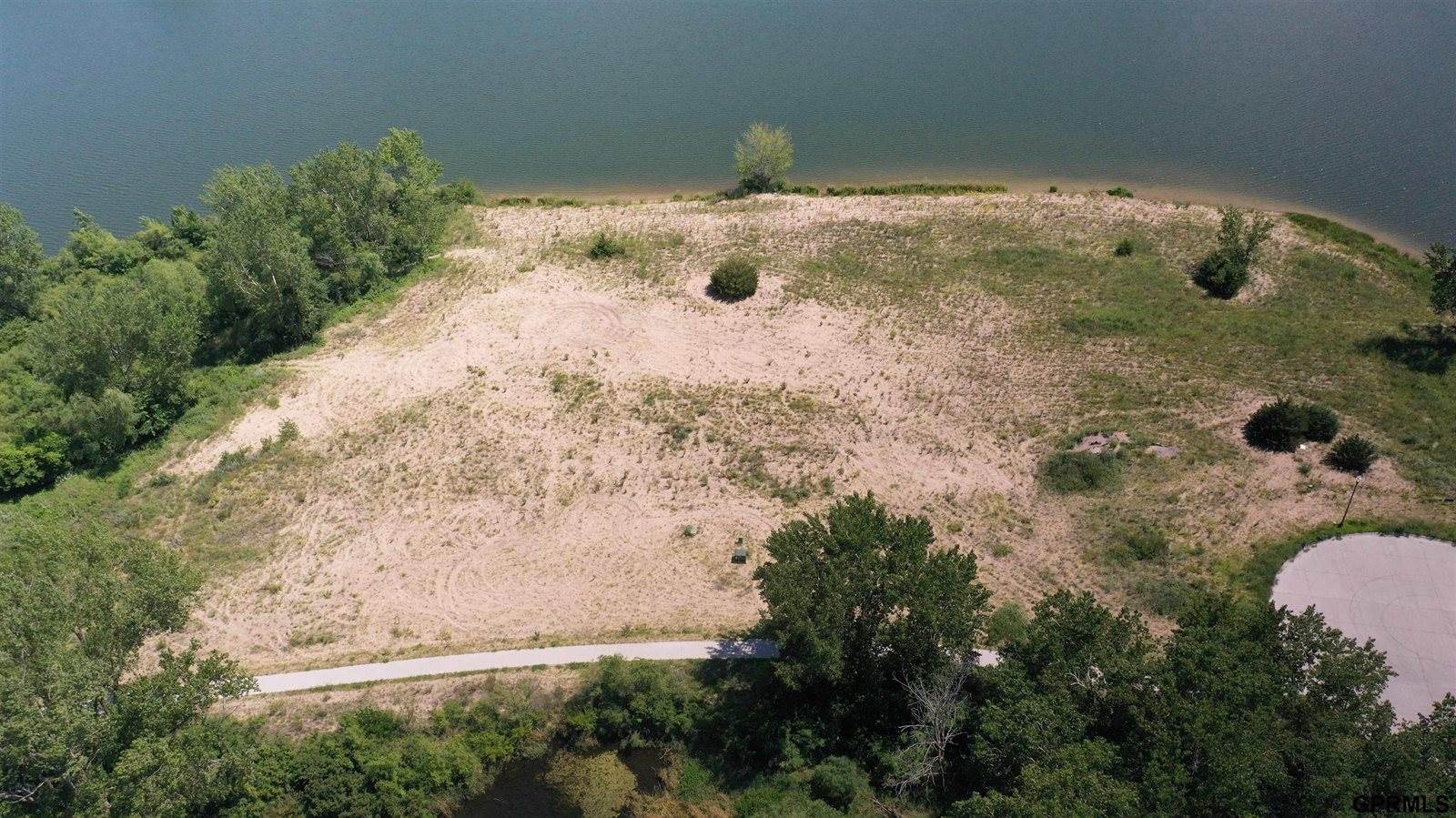 5713 North 284th Circle, Valley, NE 68064