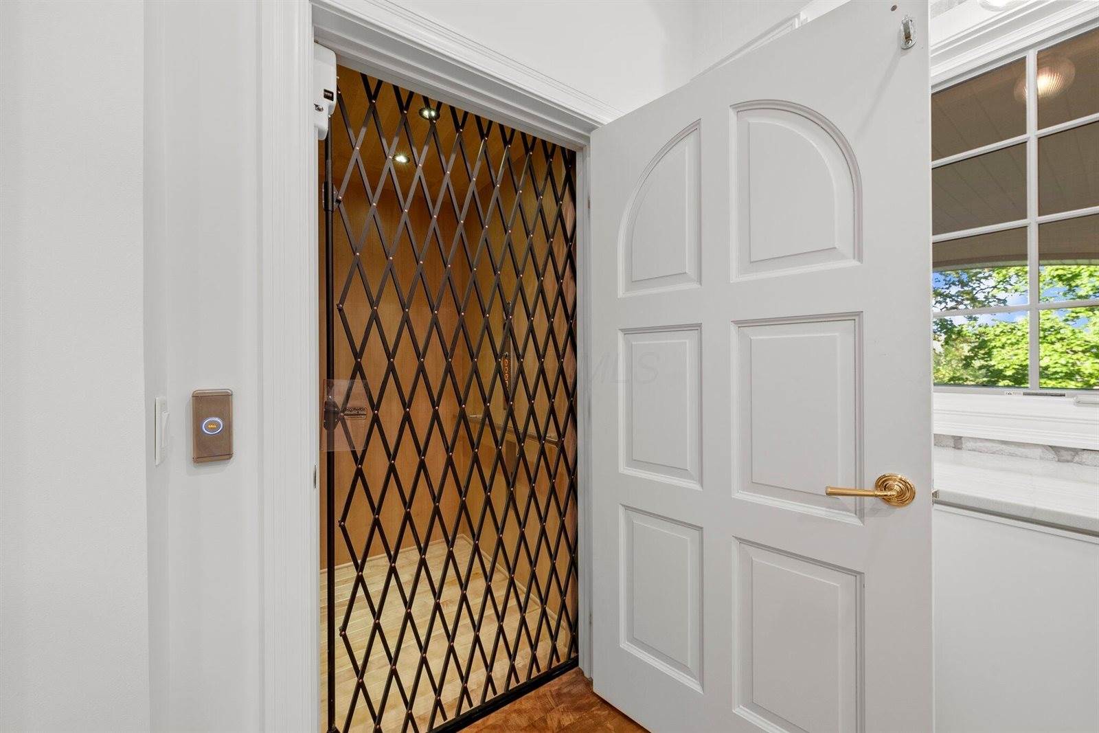 3450 River Rhone Lane, Columbus, OH 43221