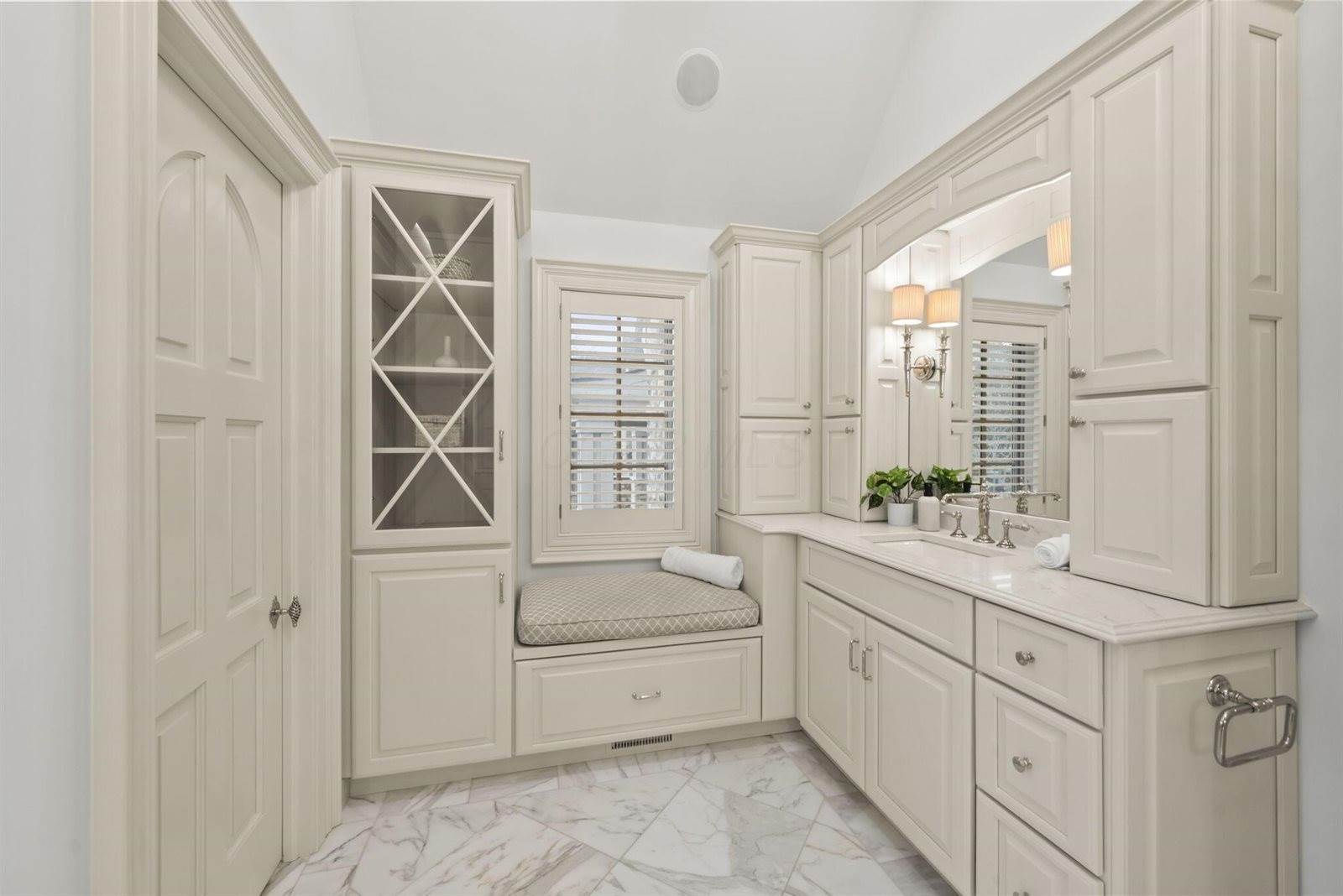 3450 River Rhone Lane, Columbus, OH 43221