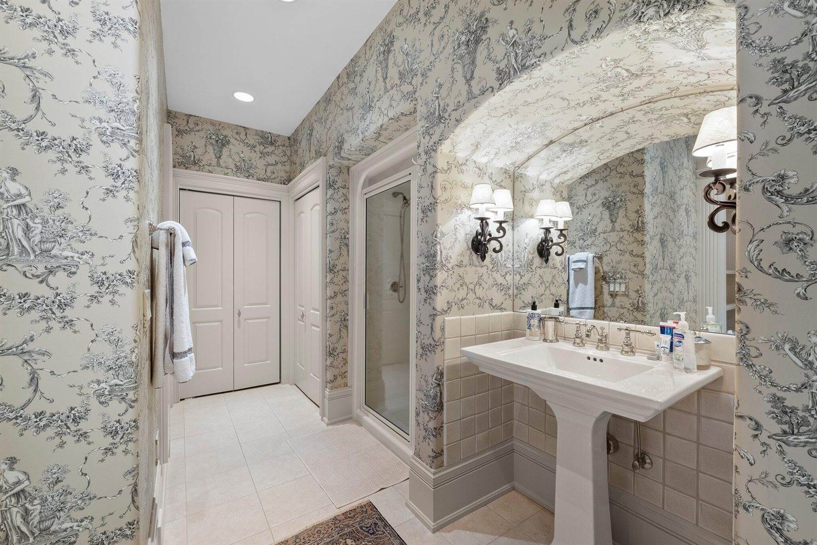 3450 River Rhone Lane, Columbus, OH 43221