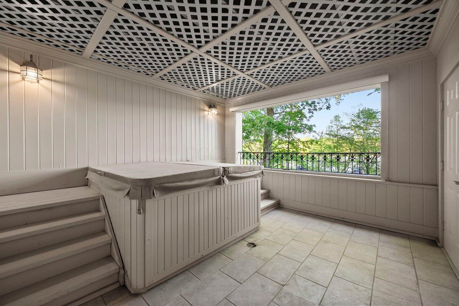 3450 River Rhone Lane, Columbus, OH 43221