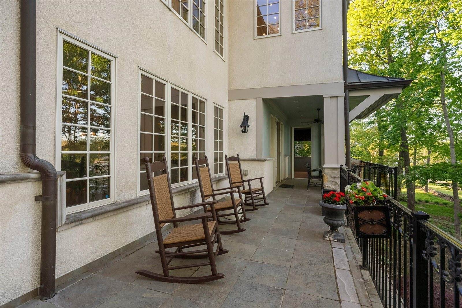 3450 River Rhone Lane, Columbus, OH 43221