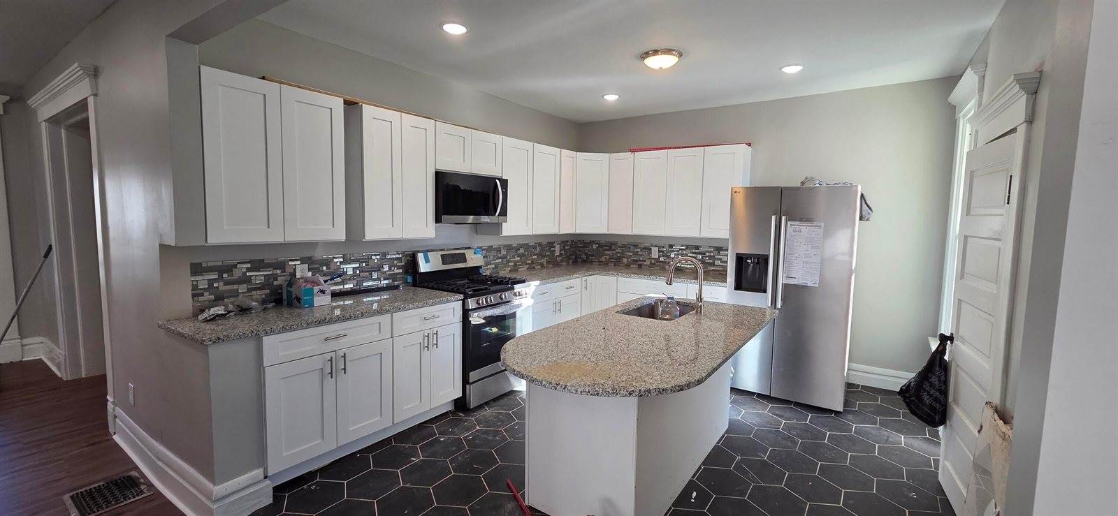 211 Dakota Avenue, Columbus, OH 43223