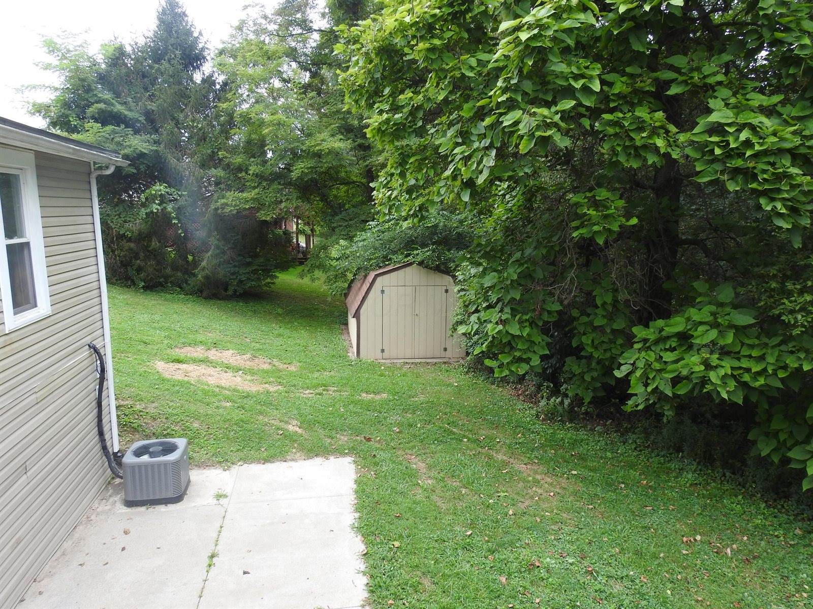 34956 Clay Bank Road, Logan, OH 43138