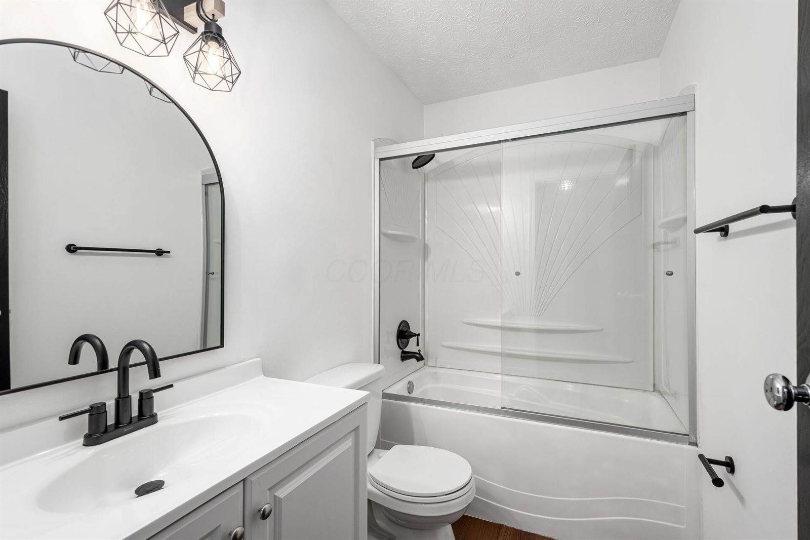 4049 Parkcove Drive, #19D, Columbus, OH 43230