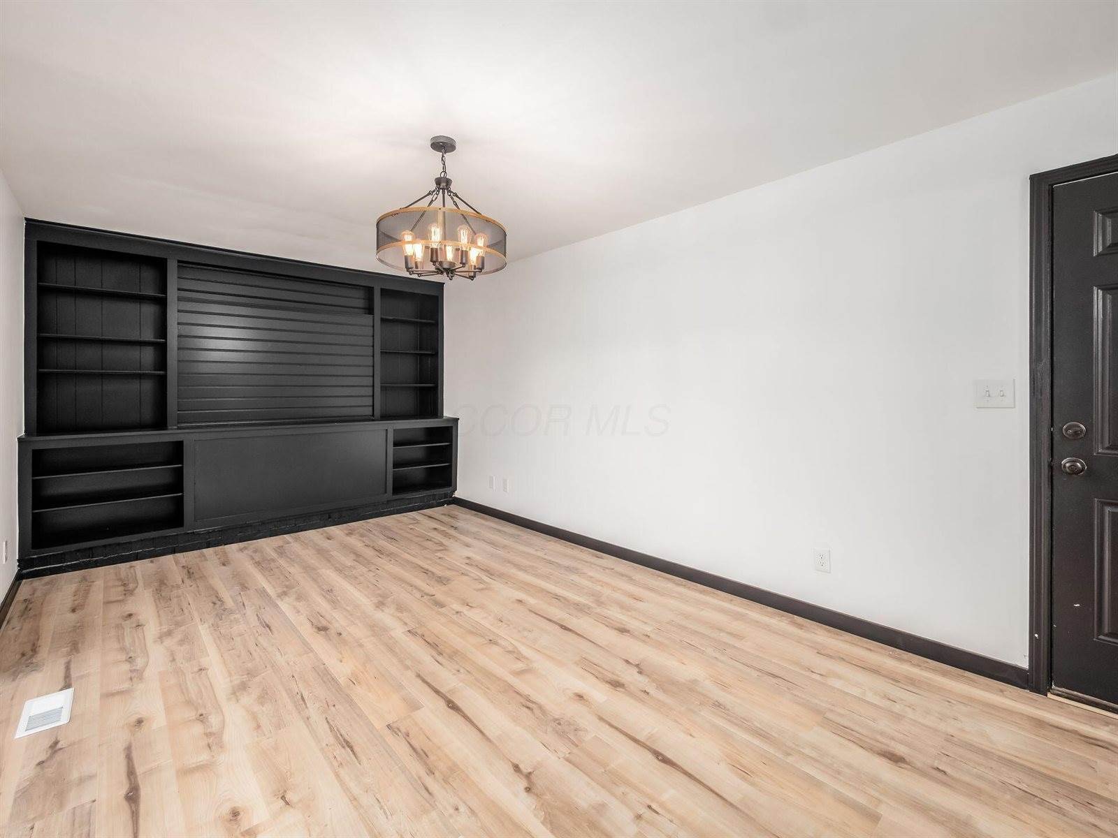 3474 Independence Street, Grove City, OH 43123