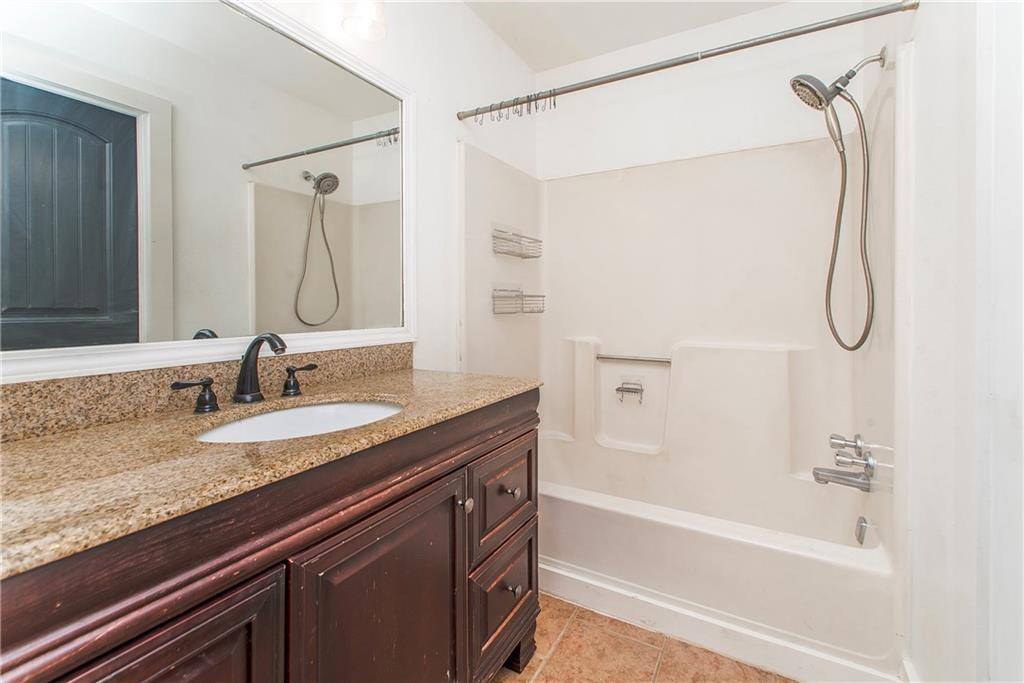 311 Meadow Crossing Drive, Baton Rouge, LA 70820