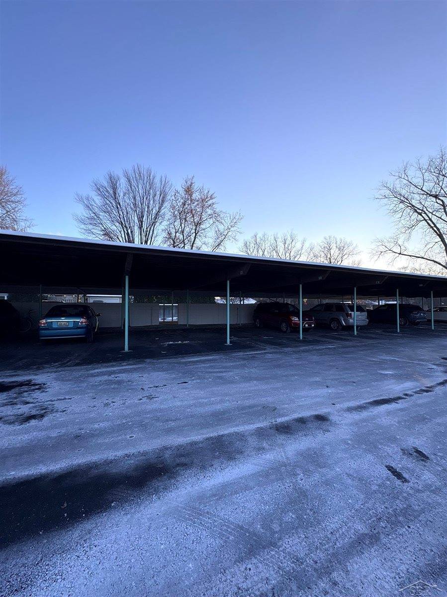 2101 Bayliss #15 Street, Midland, MI 48640