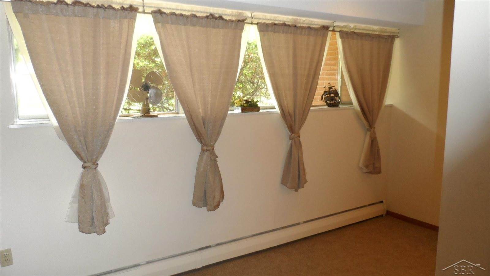 2101 Bayliss #15 Street, Midland, MI 48640