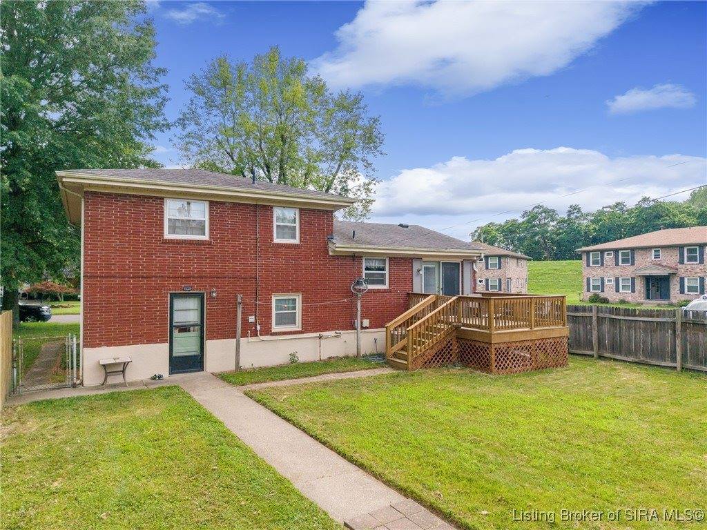 211 Sherwood Court, Clarksville, IN 47129