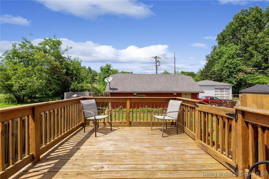 211 Sherwood Court, Clarksville, IN 47129