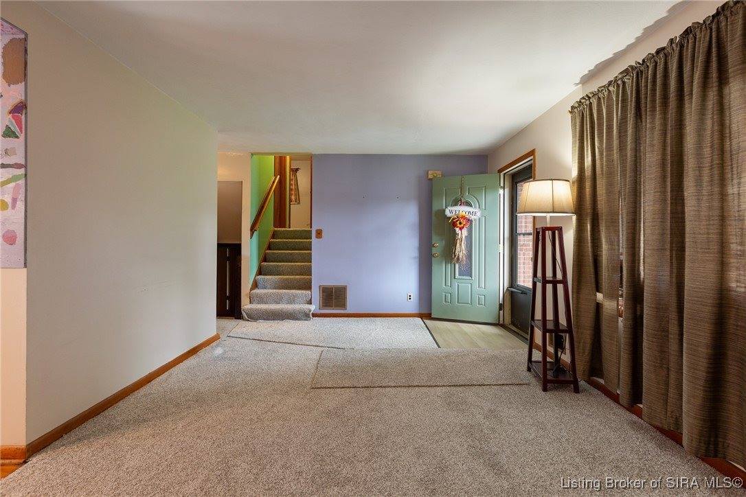 211 Sherwood Court, Clarksville, IN 47129