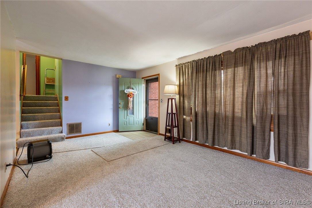 211 Sherwood Court, Clarksville, IN 47129