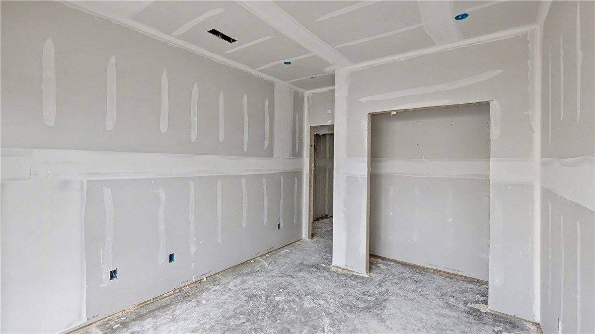 17 Orkney Drive, Bella Vista, AR 72715