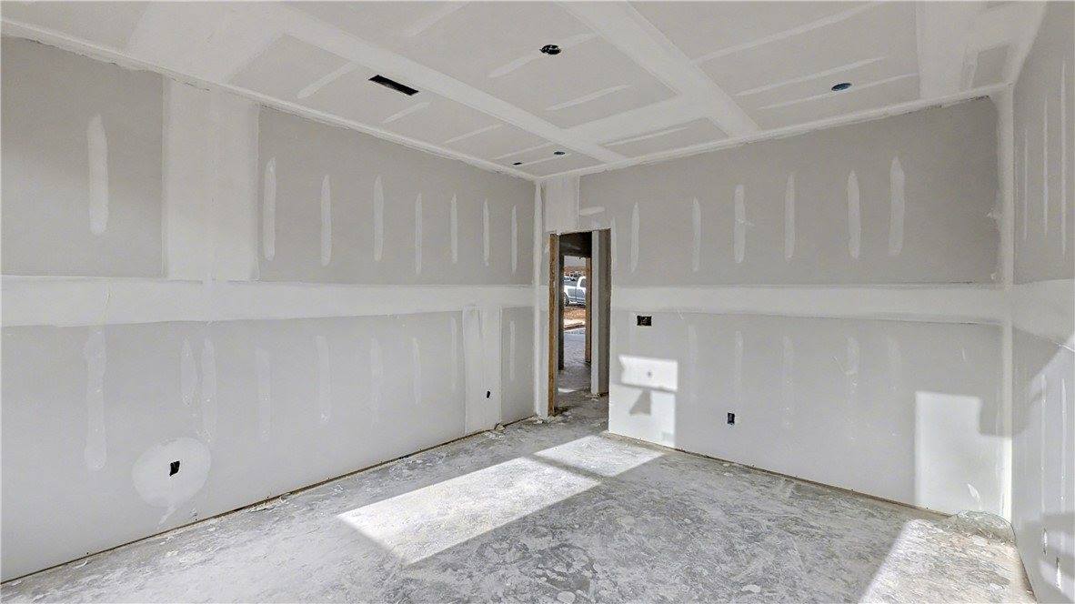 17 Orkney Drive, Bella Vista, AR 72715