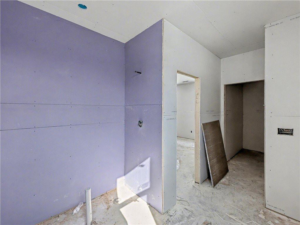 30 Hebrides Lane, Bella Vista, AR 72715