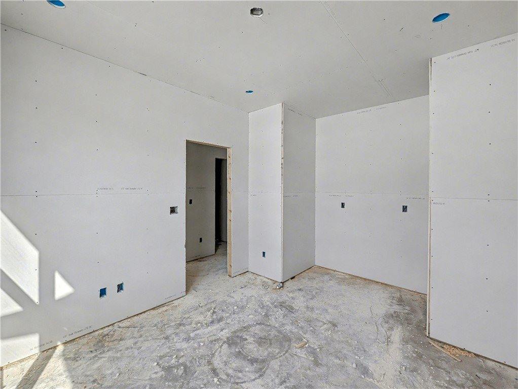 30 Hebrides Lane, Bella Vista, AR 72715